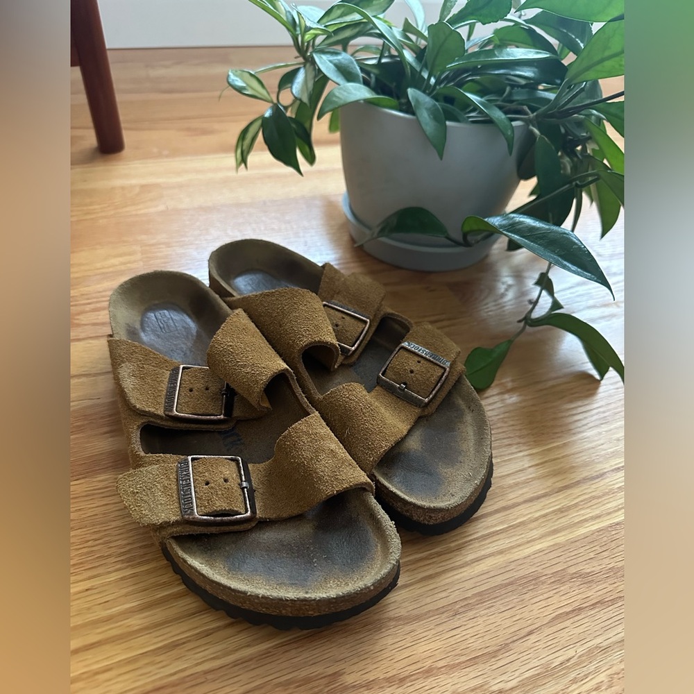Birkenstock Arizona Sandals in Mink Suede Size 38